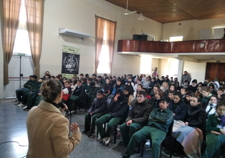 Capacitaciones y acciones de concientización docente